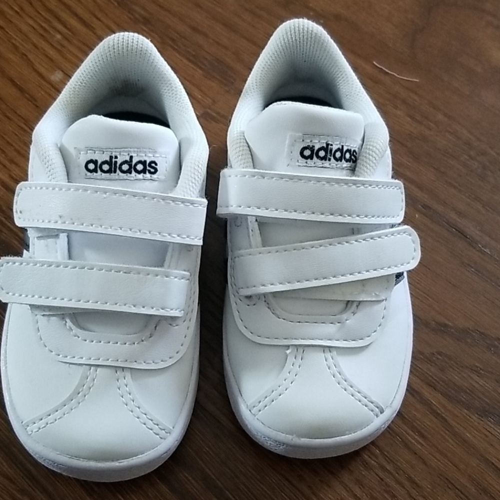 Adidas Grand Court toddler sneakers